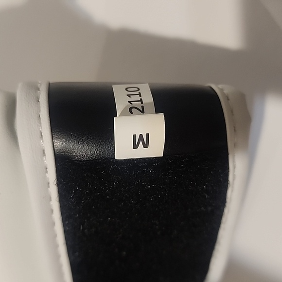 F45 MMA Boxing Gloves M New – Pro Training & Sparring Gear - Picture 6 of 7